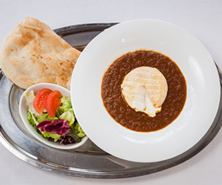 まるごとカマンベールチーズのカレーランチ